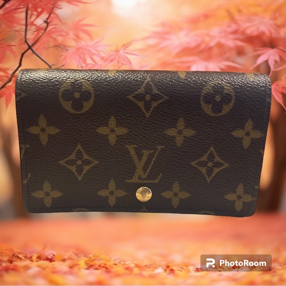 Preloved lv d’Aimer leather wallet